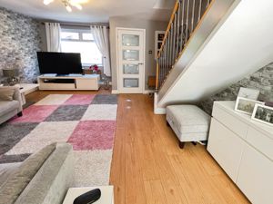 Lounge- click for photo gallery